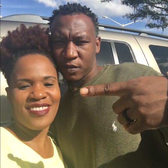 Meet your Posher, Tiffany - Picture 2 of 3